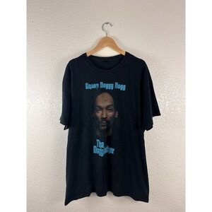 Vintage Snoop Doggy Dogg "Tha Doggfather" graphic t-shirt.